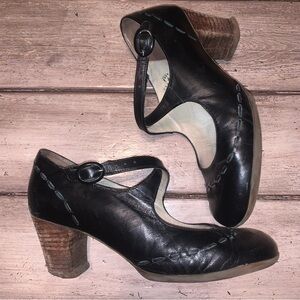 John fluevog black Mary Jane heels 9
